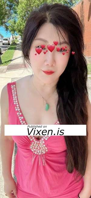 26Yrs Old Chinese Escort Dark Hair C Cup Size 8 Byron Bay in Byron Bay