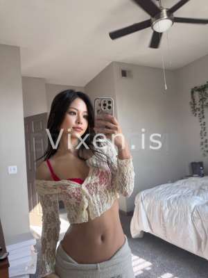 Hanna Zuki in San Diego CA