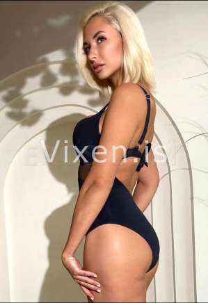 Karolina in Philadelphia PA