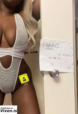 DÉESSE&nbsp; DU&nbsp; SQUIRT DISPONIBLE AUJ PREND  in Sherbrooke
