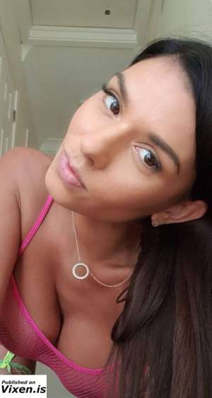 I’m super horny and wet guys! Hit me up let’s have fun in Nanaimo