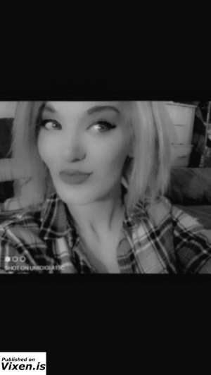 35Yrs Old Caucasian Escort 167CM Tall City of Edmonton in City of Edmonton