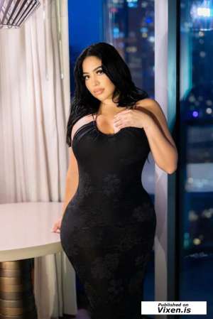 Escort model Violet Cakes, Brooklyn in Brooklyn NY