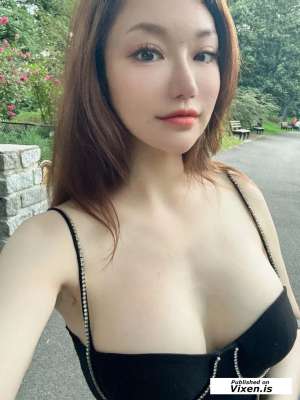 Escort model COLLEGE GIRL, Brooklyn in Brooklyn NY
