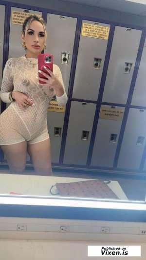 Escort model KARLA, Manhattan in Manhattan NY