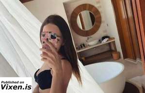 Avec ma chatte et mes seins j'emmène jusqu'au septième  in Châteauguay