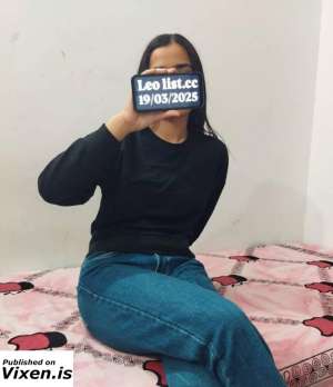 Indian student girl available for escort services in Brampton