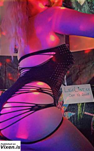 𝒴𝑜𝓊𝓃𝑔 ⓣⓘⓖⓗⓣ blonde𝔻𝕠𝕝l  in Lloydminster