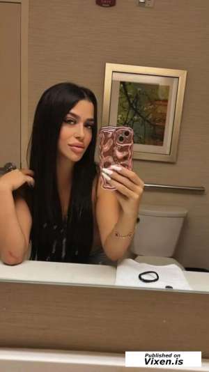 Escort model CLAUDIA, Brooklyn in Brooklyn NY