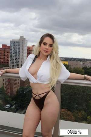 Escort model Sophie, Brooklyn in Brooklyn NY