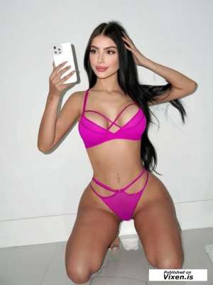 Escort model Kiara, Manhattan in Manhattan NY