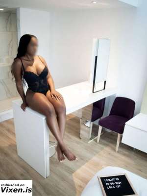 34ddd sexy and curvy doll in Sherbrooke