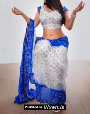 Hello everyone! myname sana im available . come and visit me in Toronto