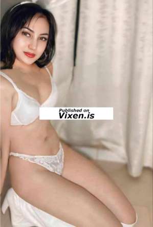Yeng, Independent in Singapore City