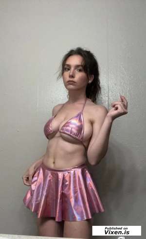 Escort model Lilian Grace, Oklahoma City in Oklahoma City OK
