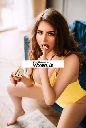 Elena, Agency in Prague