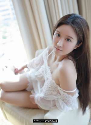 Asian Escort Black Hair Black Eyes 157CM Tall Las Vegas NV in Las Vegas NV