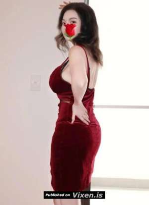 Hello, dear gentlemen. My name is Carol. I am a beautiful  in Brisbane