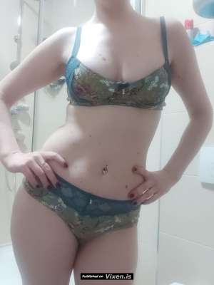 28Yrs Old Escort 50KG 160CM Tall Athens Image - 1