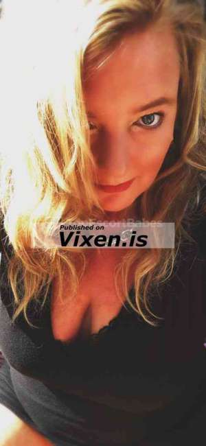 Mistress Scarlett Black 40Yrs Old Escort 70KG 156CM Tall Leicester Image - 1