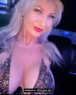 Hot cheeky milf big boobies party queen, Melbourne