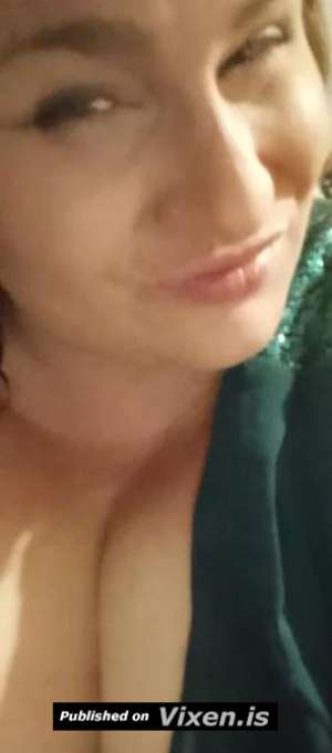 BBW 37 bi female Or in Orange