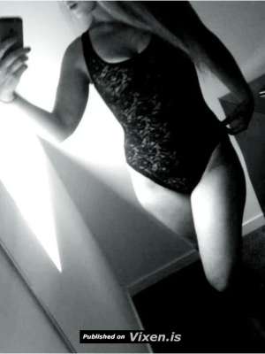 30Yrs Old Escort 170CM Tall Melbourne Image - 0