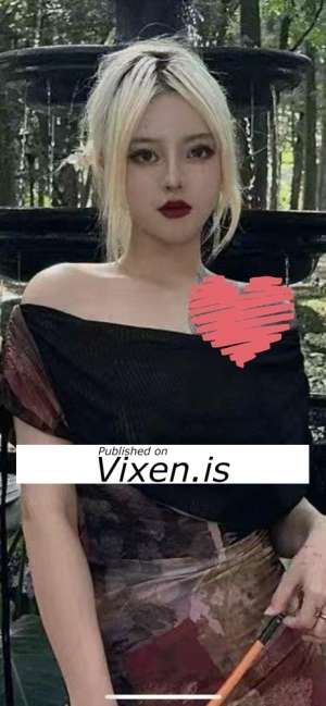 25Yrs Old Escort Size 8 49KG 160CM Tall Cairns Image - 3