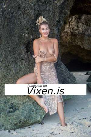 35Yrs Old Escort Melbourne Image - 1
