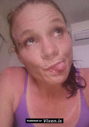 Lilleddy loves cash cash cash give me a call, Townsville