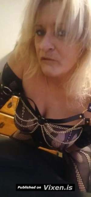 **3 some Brooklyn &amp; pheonix **, Mandurah in Mandurah